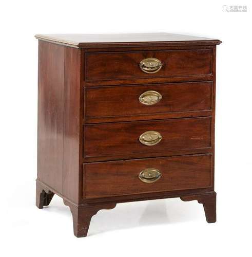 An English Mahogany Commode EARLY 20TH CENTURY