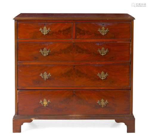 An English Mahogany Chest of Drawers 19TH CENT