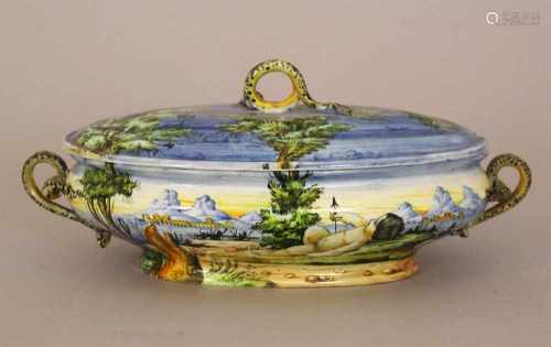 Italian ceramic terrine with lid, pained,19. Century25x12cmThis is a timed auction on our German
