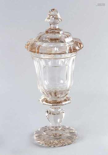 Bohemian transparent sliced glass goblet , lid, 19. century35cmThis is a timed auction on our German