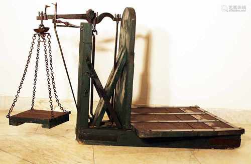 Market scale,wood Iron painted,Austrian around 190080x70cmThis is a timed auction on our German