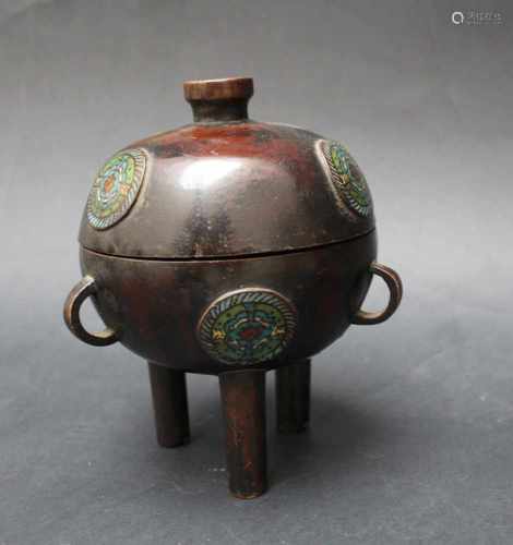 Asian Bronze vessel on three legs,with cloisonné enamel, Ming Dynasty16cmThis is a timed auction