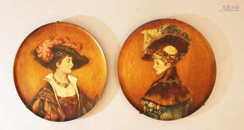 Hans Makart (1840-1884)-circle, oil on two wooden dishes .30cmThis is a timed auction on our