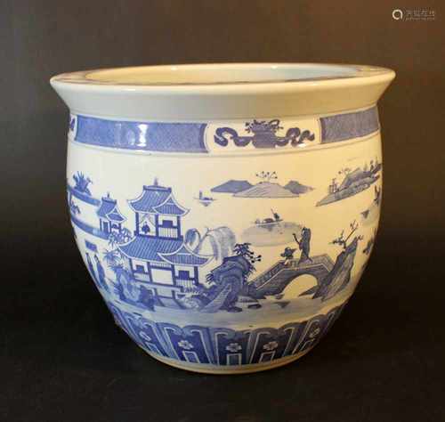 Chinese blue and white porcelain bowl, Qing Dynasty25cmThis is a timed auction on our German