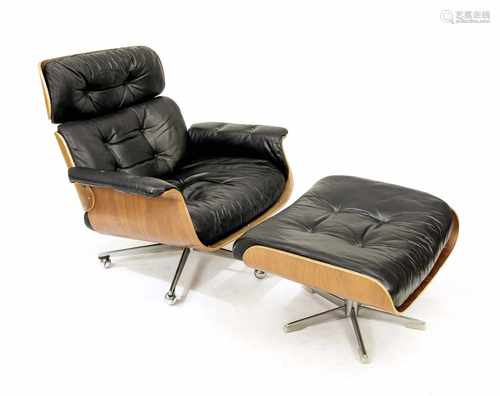 Lounge Chair und Ottoman in der Art von Charles Eames, 20. Jh., Schichtholz, verchromtesStahlgestell