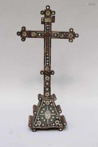 Jerusalem pilgrim cross, olive-wood with mother of pearl, early 19. century30cmThis is a timed