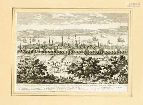 Seltene Ansicht von Hamburg um 1730 mit einer Panoramaansicht von Norden, mit denStädtetürmen und