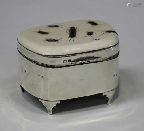A George V silver and Japanese Shibayama inlaid ivory jewellery box, the hinged lid inset with an