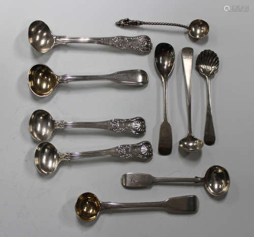 A pair of George IV Scottish silver King's pattern salt spoons, Glasgow 1826, together with a