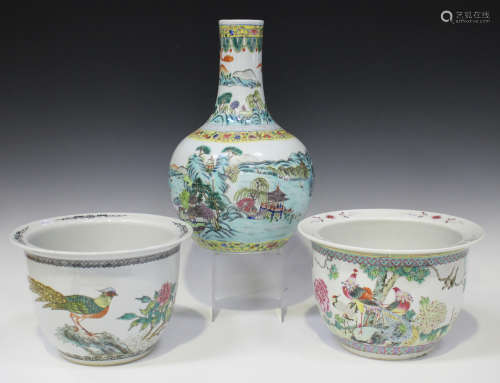 A Chinese famille rose porcelain jardinière, modern, painted with birds, trees and flowers