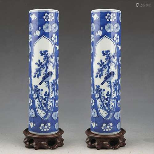 PAIR OF FINELY PAINTED BLUE AND WHITE FLOWER JAR