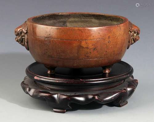 A FINE ANIMAL HANDLE CARVED BRONZE CENSER