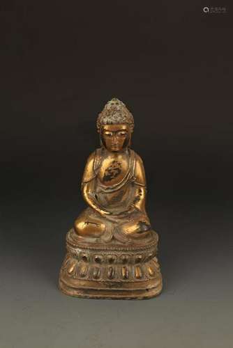 A FINELY CARVED TATHAGATA BUDDHA