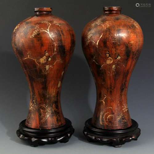 PAIR OF TALL PAINTED LACQUER BOTTLE