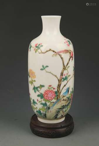 FAMILLE ROSE CHICKEN AND PEONY FLOWER PORCELAIN VASE