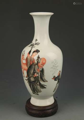 A RARE A WHITE COLOR CHARACTER PATTERN PORCELAIN VASE