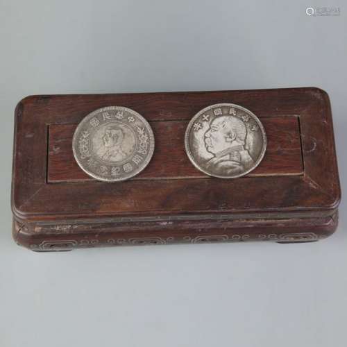 GROUP OF TWO OLD CHINESE COIN âREPUBLIC PERIOD