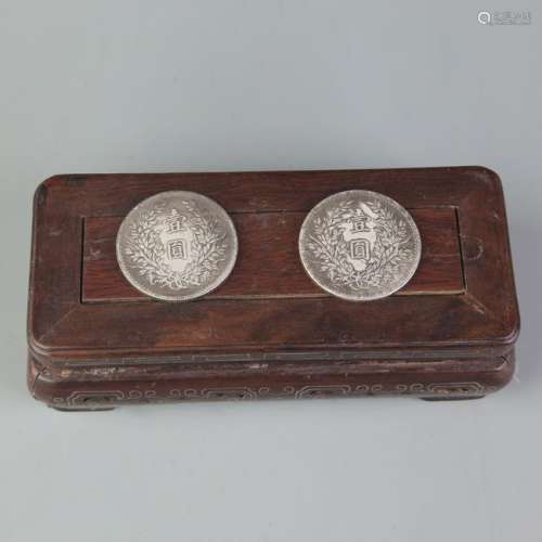 GROUP OF TWO OLD CHINESE COIN âREPUBLIC PERIOD