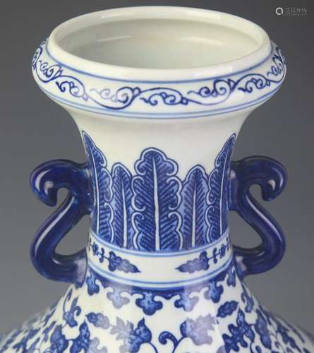 BLUE AND WHITE PEONY PATTERN DOUBLE EAR æ´å£VASE