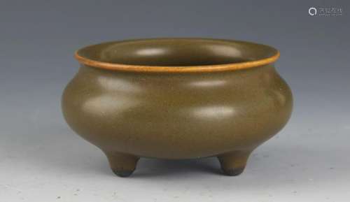 GREEN TEA COLOR TRIPOD FOOT PORCELAIN CENSER