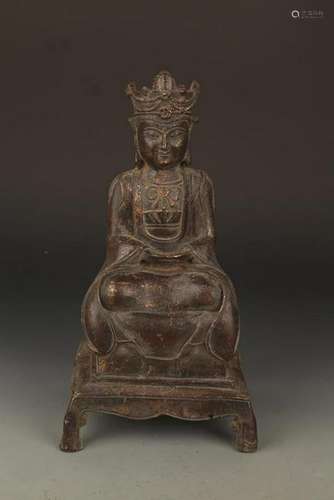 A FINELY CARVED BRONZE GUAN YIN BUDDHA