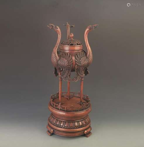 A FINE BRONZE MADE CRANE PATTERN AROMATHERAPY BURNER