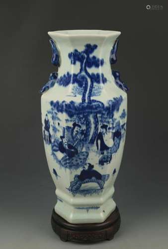 A BLUE AND WHITE STORY PAINTING SIX SIDED VASE