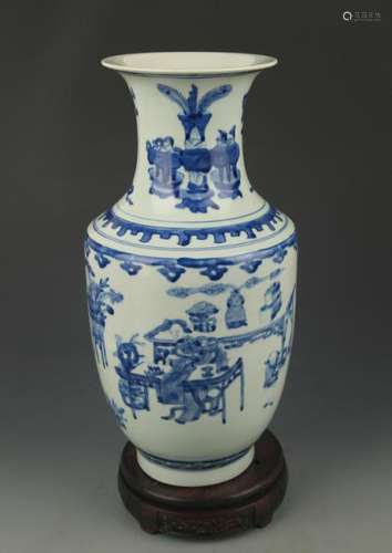 BLUE AND WHITE CHARACTER PAINTED PORCELAIN VASE