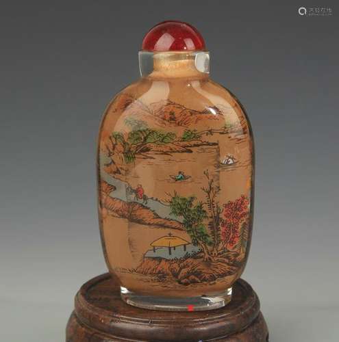 A LANDSCAPE PAINTED GLASS SNUFF BOTTLE