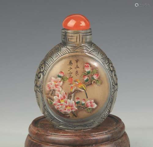 A FINELY PAINTED GLASS SNUFF BOTTLE