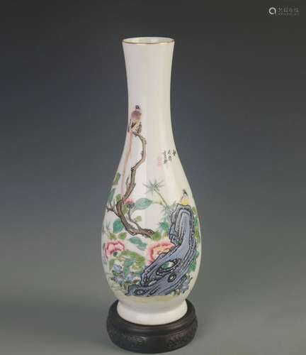 RARE FAMILLE ROSE BIRD AND TREE PORCELAIN VASE