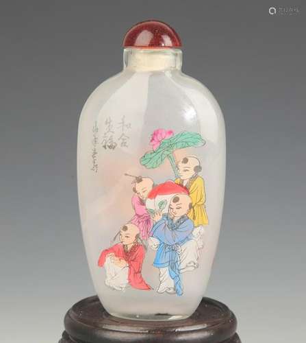 A FINE CHARACTER PAINTED GLASS SNUFF BOTTLE