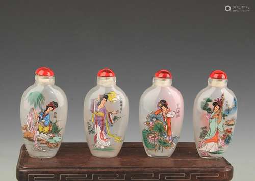 GROUP OF FINELY PAINTED GLASS SNUFF BOTTLE