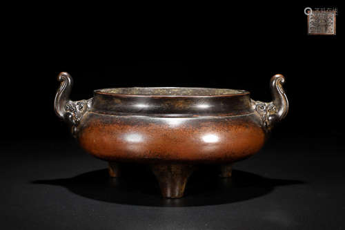 A BRONZE ELEPHANT-EAR CENSER