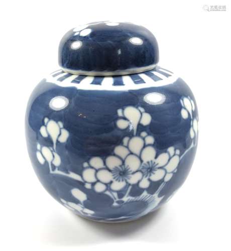 A CHINESE BLUE AND WHITE PRUNUS PATTERN GINGER JAR, DOUBLE RING MARK TO BASE