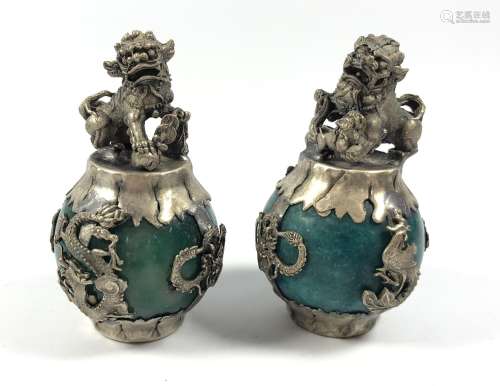 A PAIR OF CHINESE FOO DOG WHITE METAL MOUNTED VASES, HEIGHT 7CM