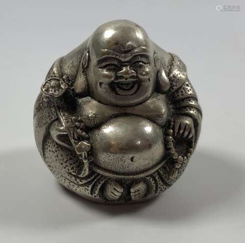 A WHITE METAL HEAVY LAUGHING BUDDHA MODEL, HEIGHT 5CM