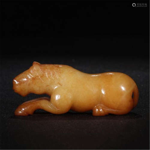 CHINESE ANCIENT JADE COUCHING HORSE TABLE ITEM