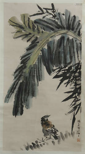 CHINESE SCROLL PAINTING OF BIRD UNDER BANANA LEAF