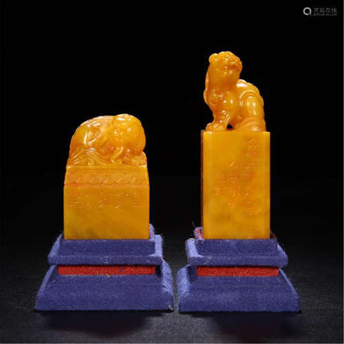 TWO CHINESE TIANHUANG STONE BEAST SEALS