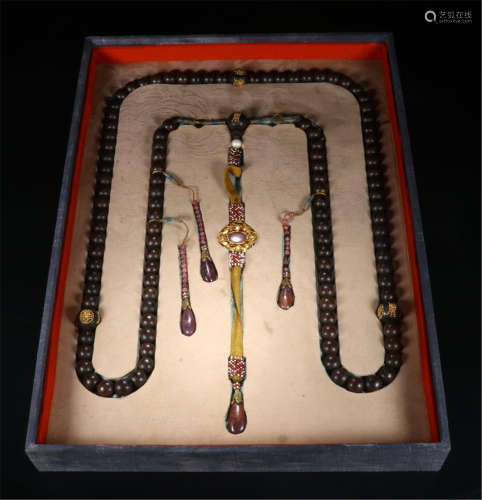 CHINESE AGALWOOD BEAD CHAOZHU COURT NECKLACE