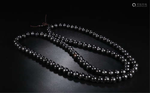 CHINESE AGALWOOD BEAD NECKLACE