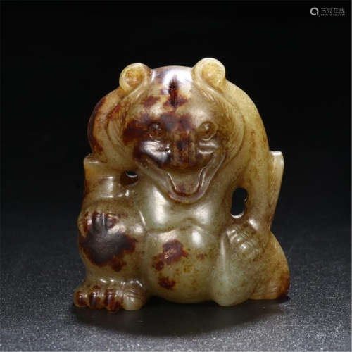 CHINESE ANCIENT JADE BEAR TABLE ITEM