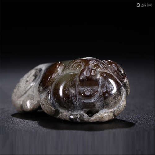 CHINESE ANCIENT JADE BEAST TABLE ITEM