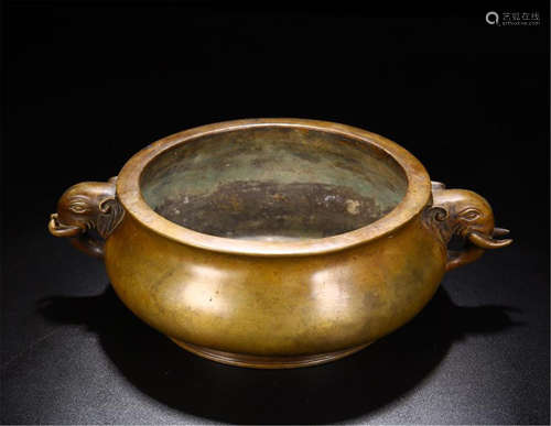 CHINESE BRONZE ELEPHANT TRUNK HANDLE ROUND CENSER