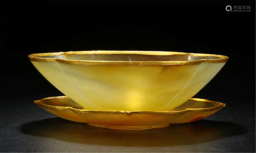 CHINESE GOLD DECOR AGATE CUP AND DISH