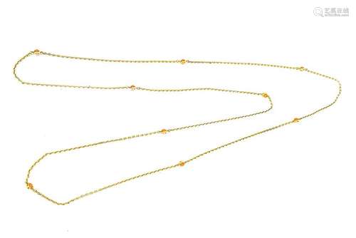 A coral-accented longchain