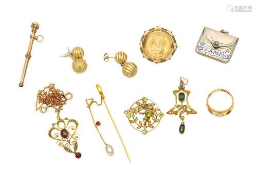 A group of jewellery