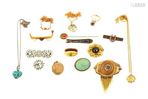 A group of jewellery