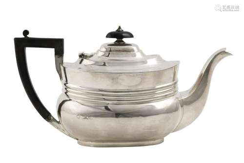 A George V sterling silver teapot, London 1902 by